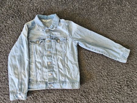 Jeansjacke Grösse 140 (neuwertig)