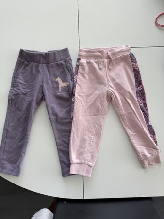 2 Kinderhosen Set grau und rosa 