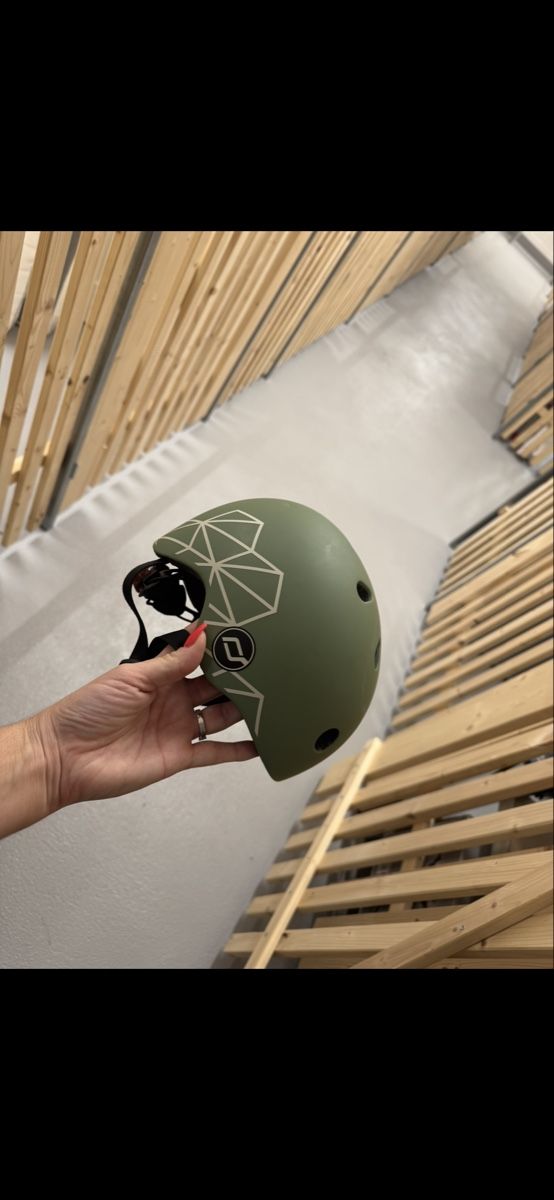 Scooters: Scooter und Helm, Top Zustand! – Gebraucht aus Wiesendangen von Aleksad 1