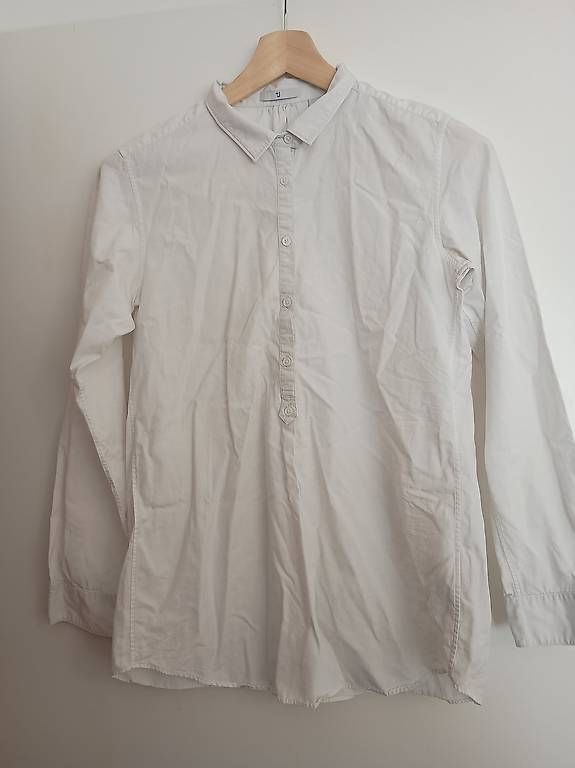 Jil Sander Camicette: Uniqlo x Jil Sander +J Baumwollbluse – Usato da Zürich venduto da Melianea