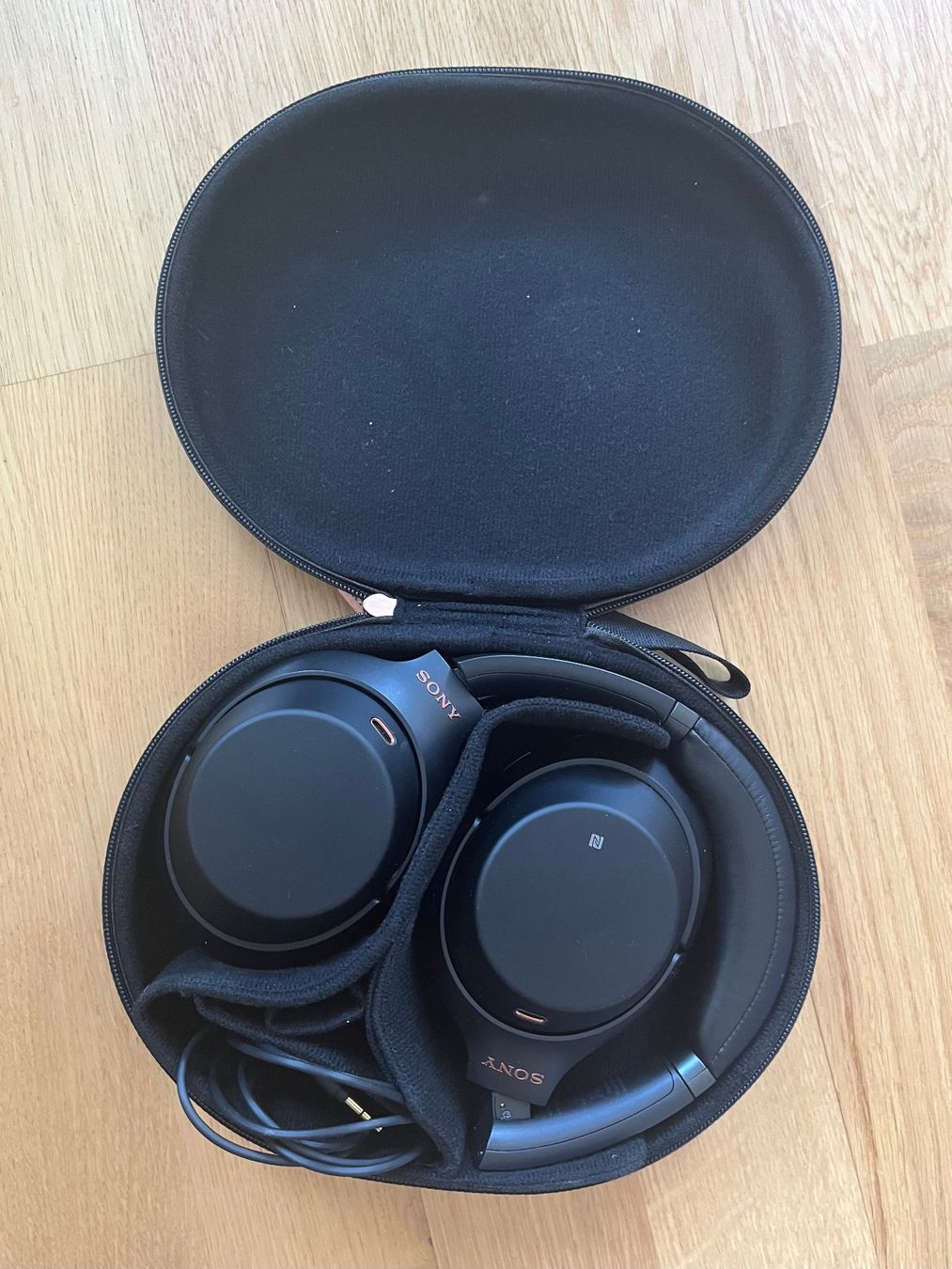 Sony Kopfhörer: Sony WH-1000X M3 Kopfhörer mit Case – Gebraucht aus Zürich von sebisch 1