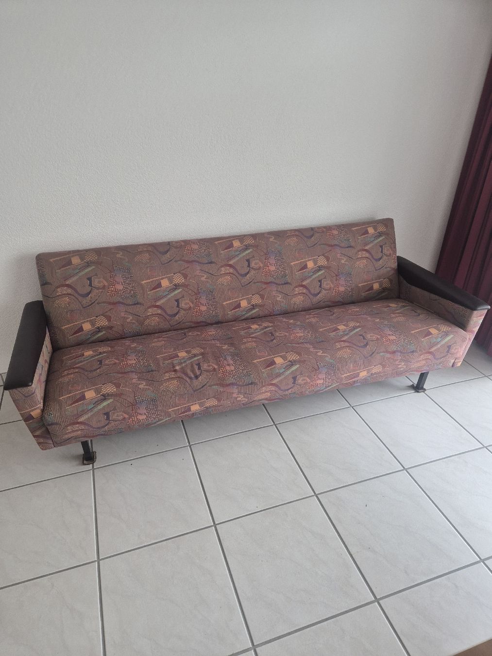 Divani: Vintage Sofa – Usato da pfäfers venduto da icelantic