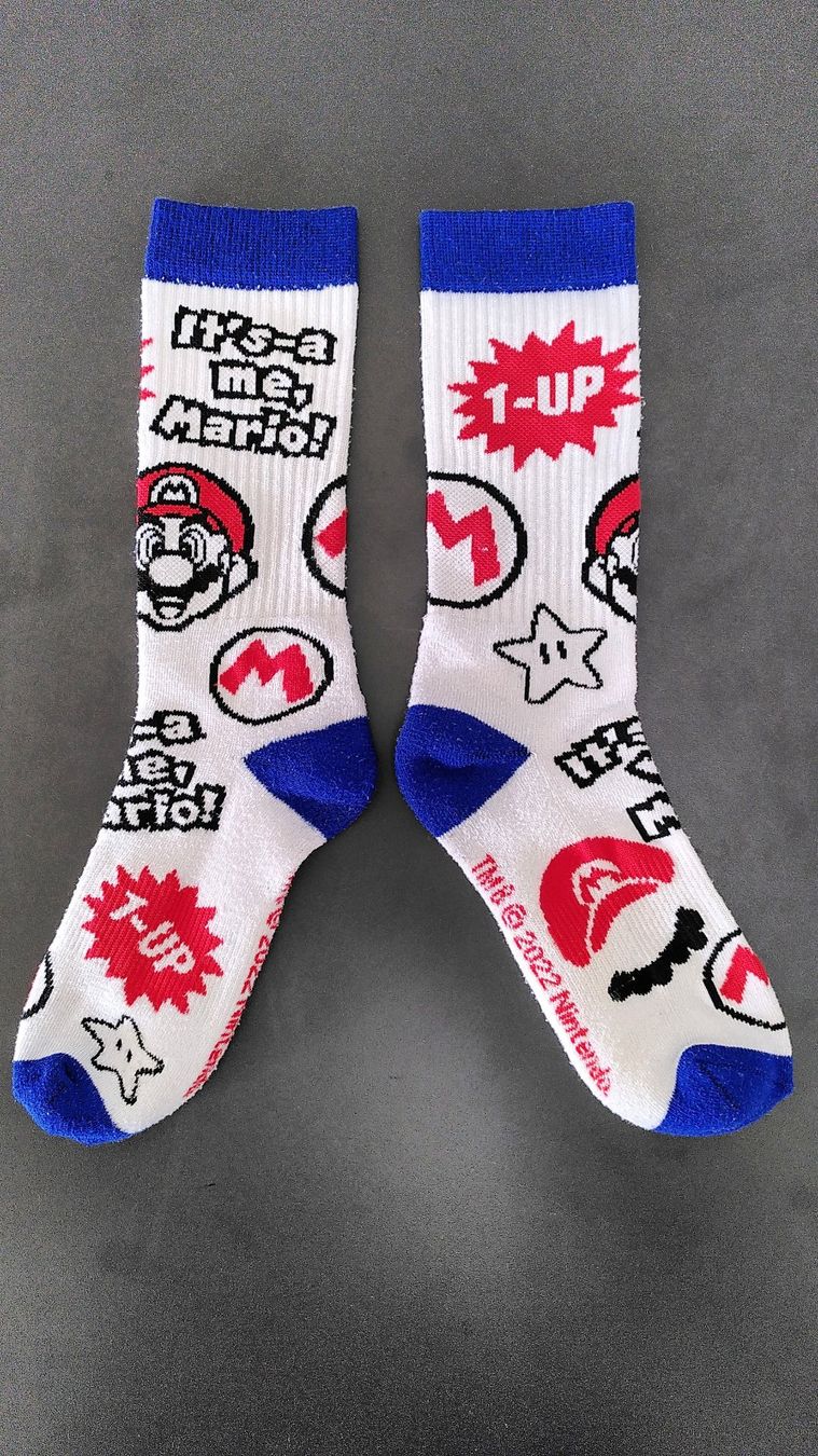 Socken für Kinder: Nintendo Super Mario Bros Socken – Neu (gemäss Beschreibung) aus Bertschikon Gossau von Mengelha 1