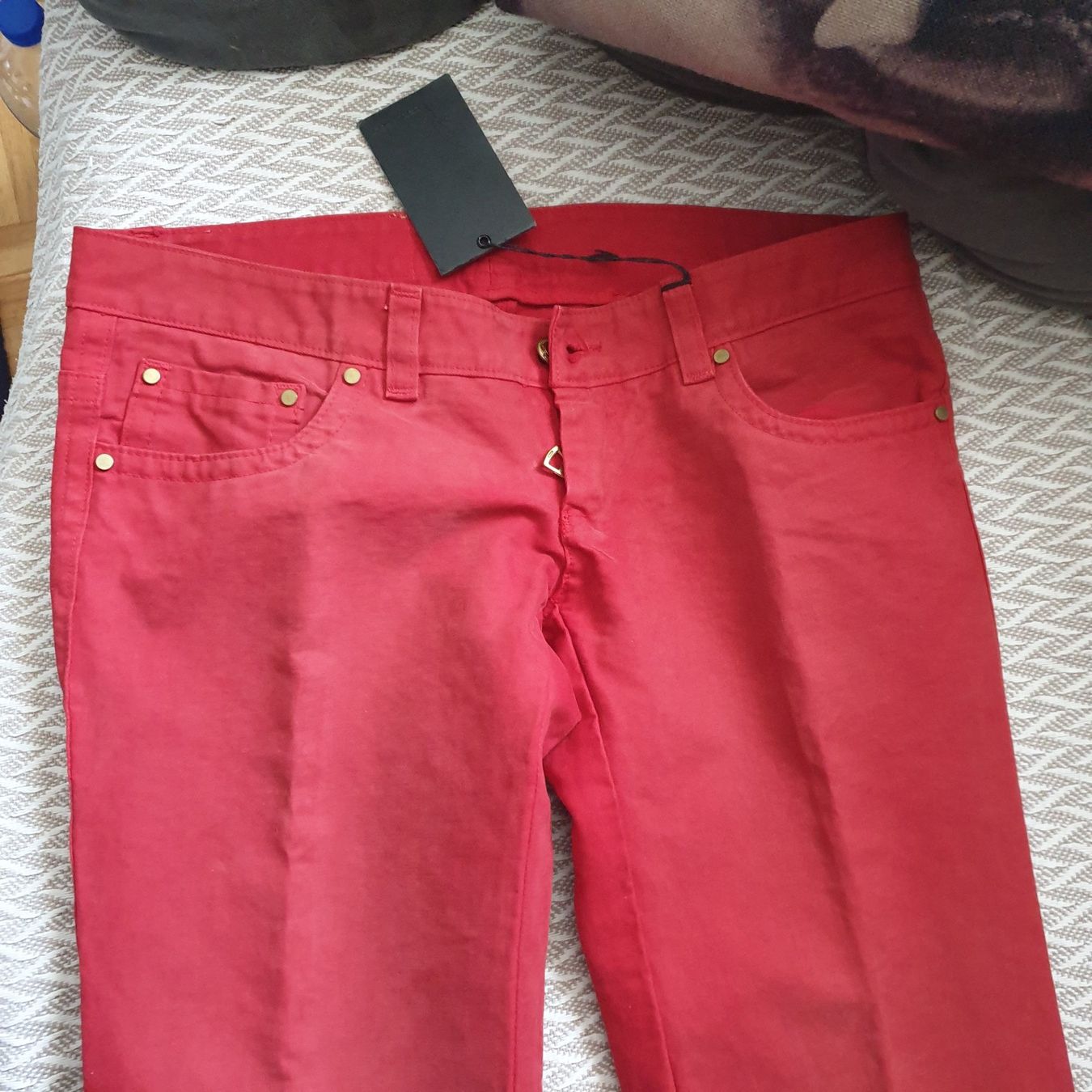 Dsquared2 Jeans: Dsquared rote Jeans Gr. Ital. 44 – Neuf (Voir description) à Frenkendorf par Moon111 1