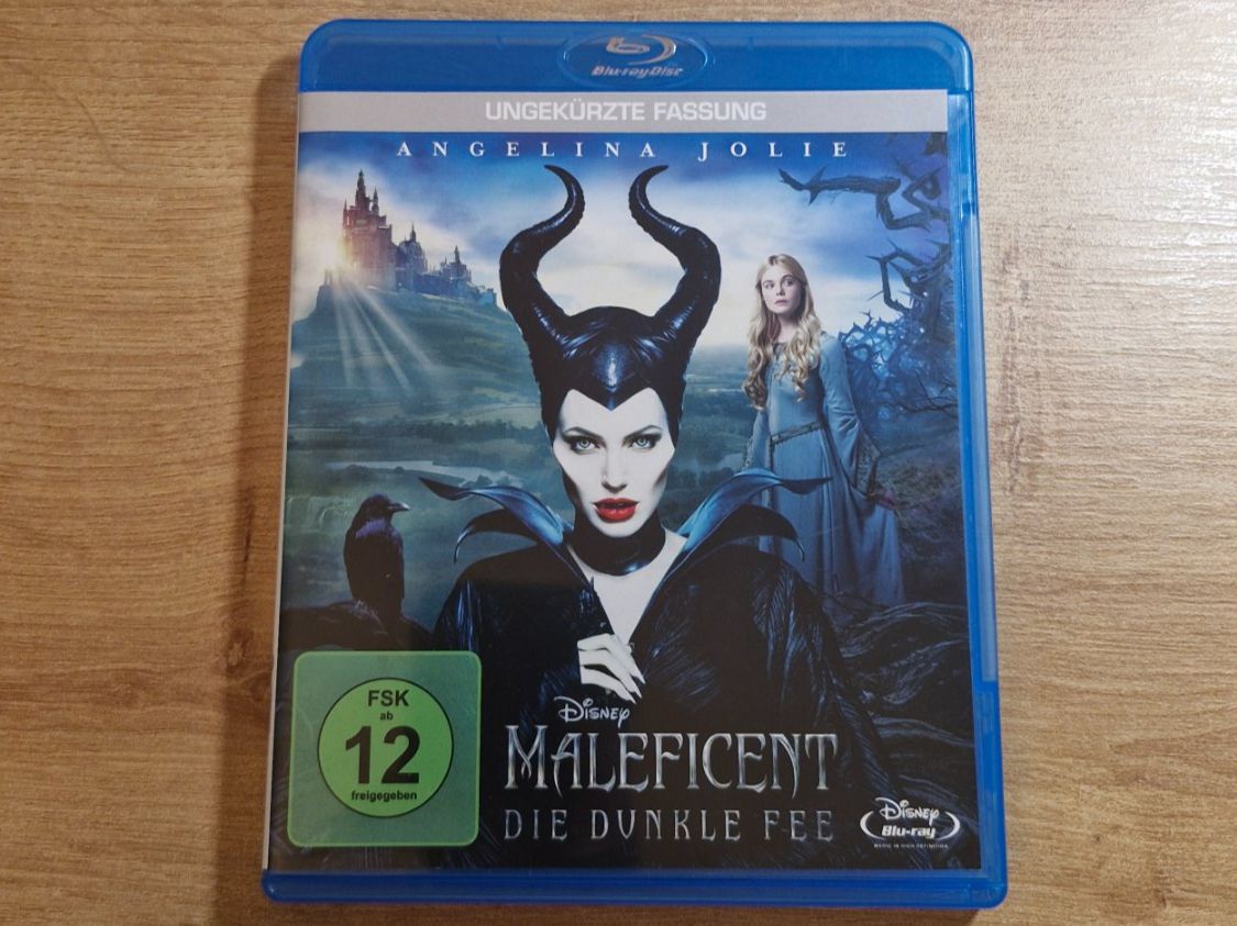 Tutti i DVDs: Maleficent - Die dunkle Fee (2014) Bluray – Usato da Pfungen venduto da Whitie