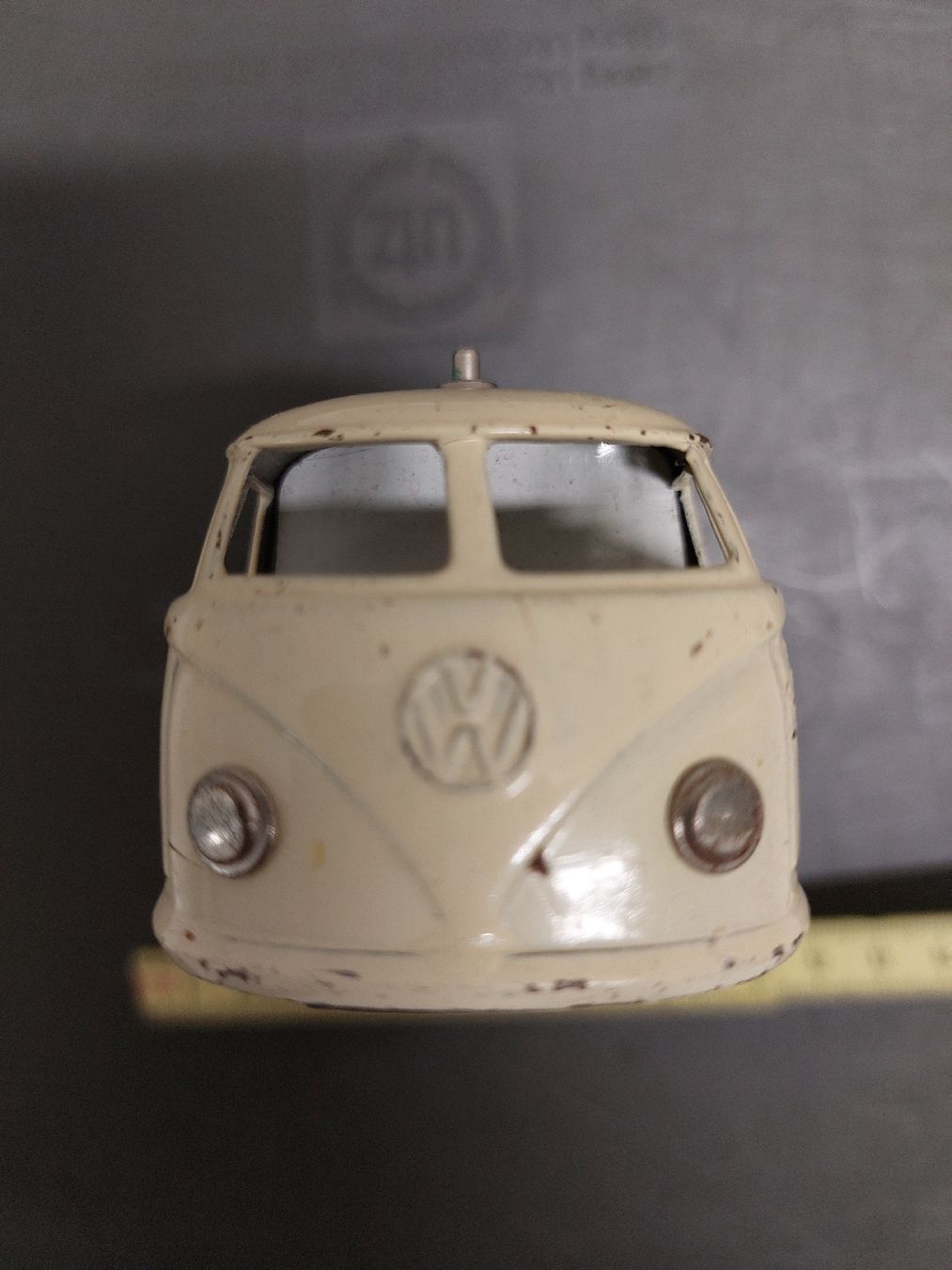 Volkswagen Modellini d'auto: VW Bus T1 Spitalauto Modell – Usato da Uster venduto da Gery8 1