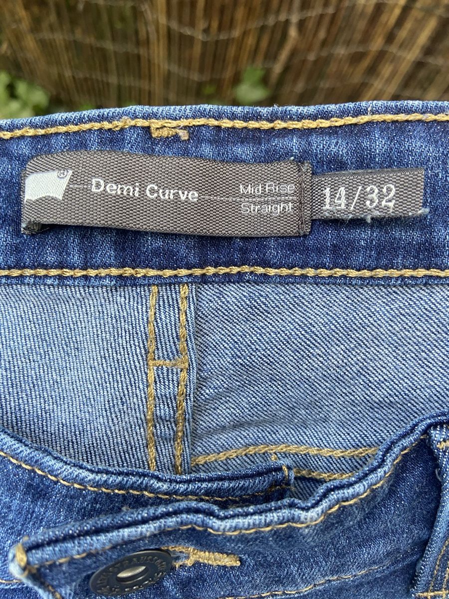 Levi's Jeans: Jeans Levi’s – Nuovo (secondo la descrizione) da Genève venduto da muj_2zmc 3