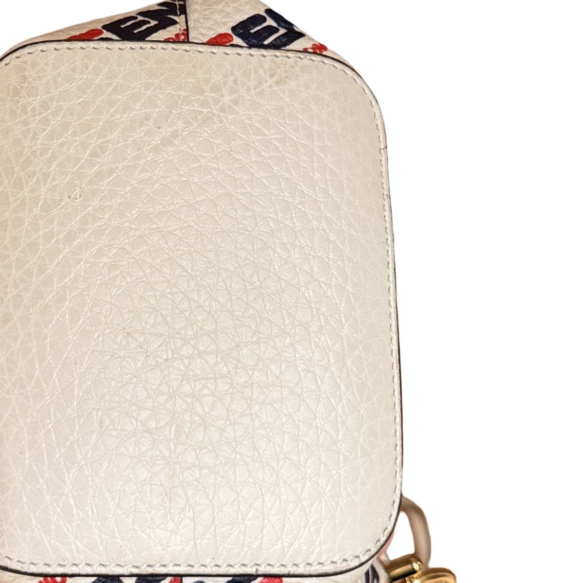 Fendi Borse: Fendi Mini Mon Tresor Bucket Bag - Pristine Condition! – Nuovo (secondo la descrizione) da Bursinel venduto da rud_9mxh 2