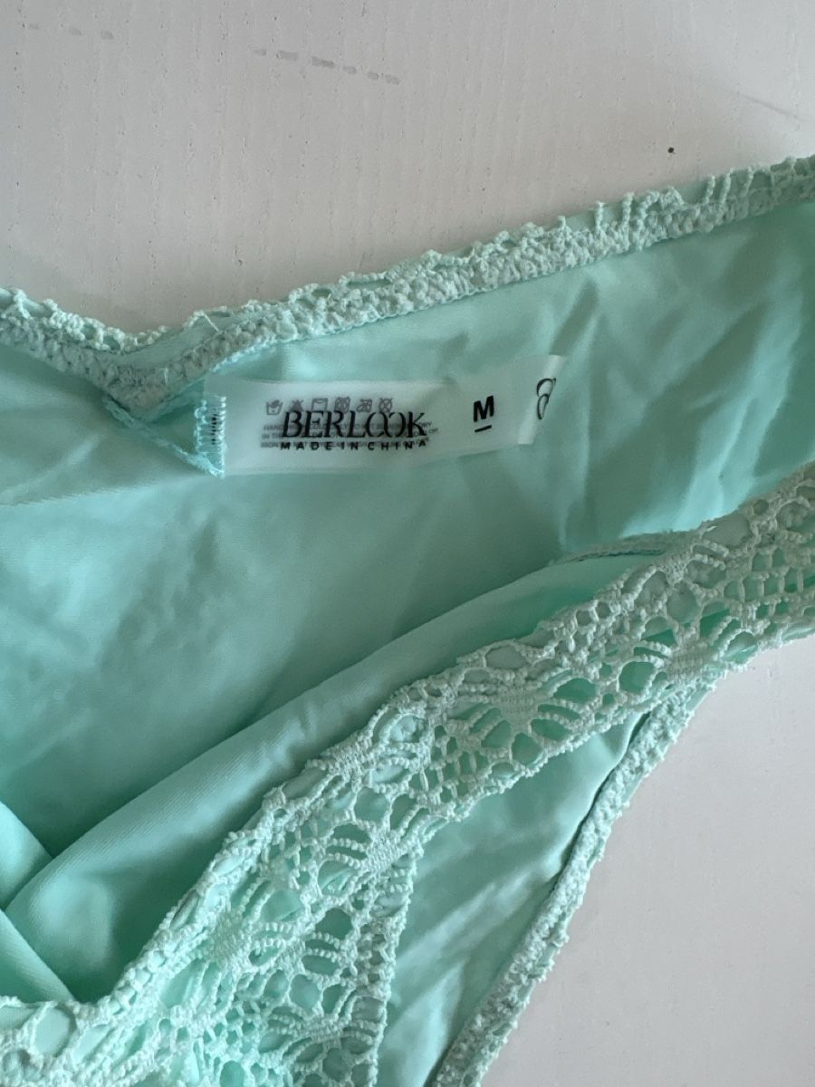 Badekleider & Bikinis: Brandneues Berlook Bikini Grösse M – Neu (gemäss Beschreibung) aus Winterthur von Stupu7hs 2