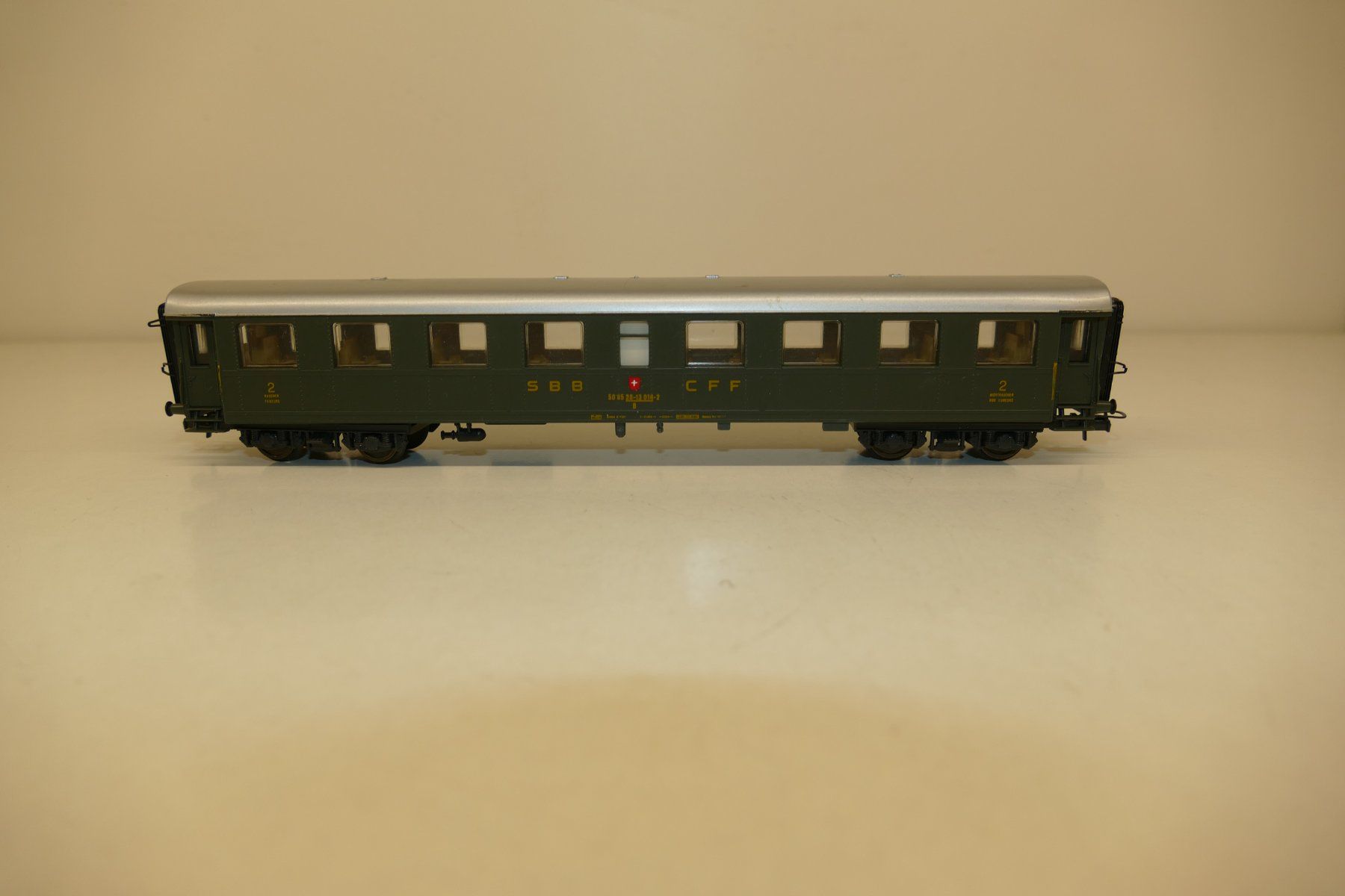 Lima Modellini di ferrovie: Lima H0: SBB 2.Kl. Personenwagen Typ B – Usato da Niederhasli venduto da Flash32