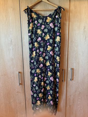 Kleid Gr S von „Beach Bunny“