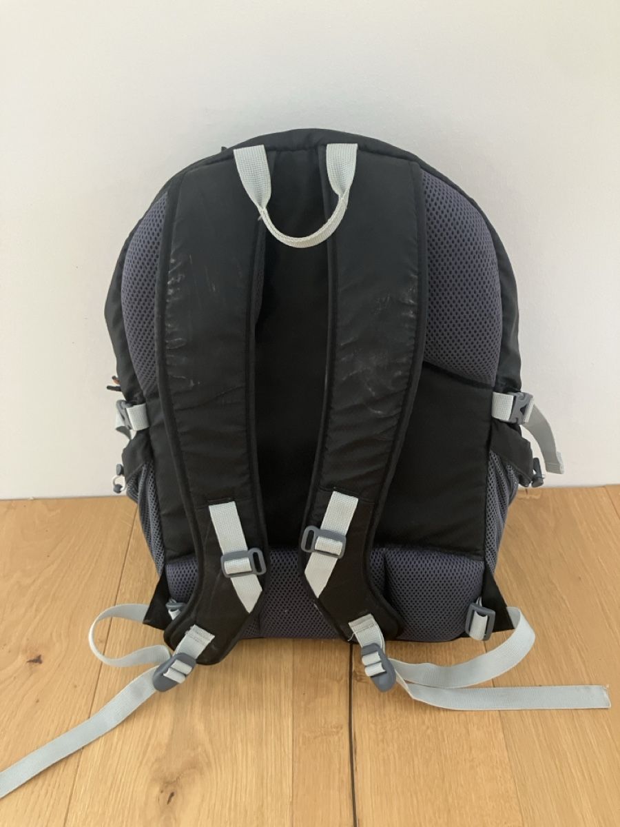 Zaini: Sherpa Tagesrucksack – Usato da Erlinsbach venduto da Deente 2