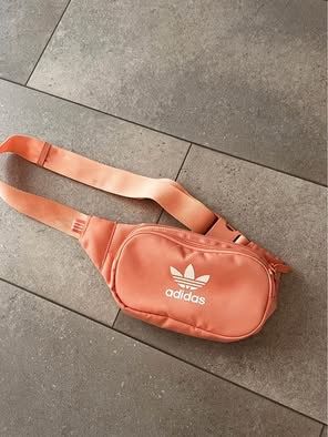 Adidas Borse: Bauchtasche Adidas  – Nuovo (secondo la descrizione) da Spreitenbach venduto da mar_gyx8 1