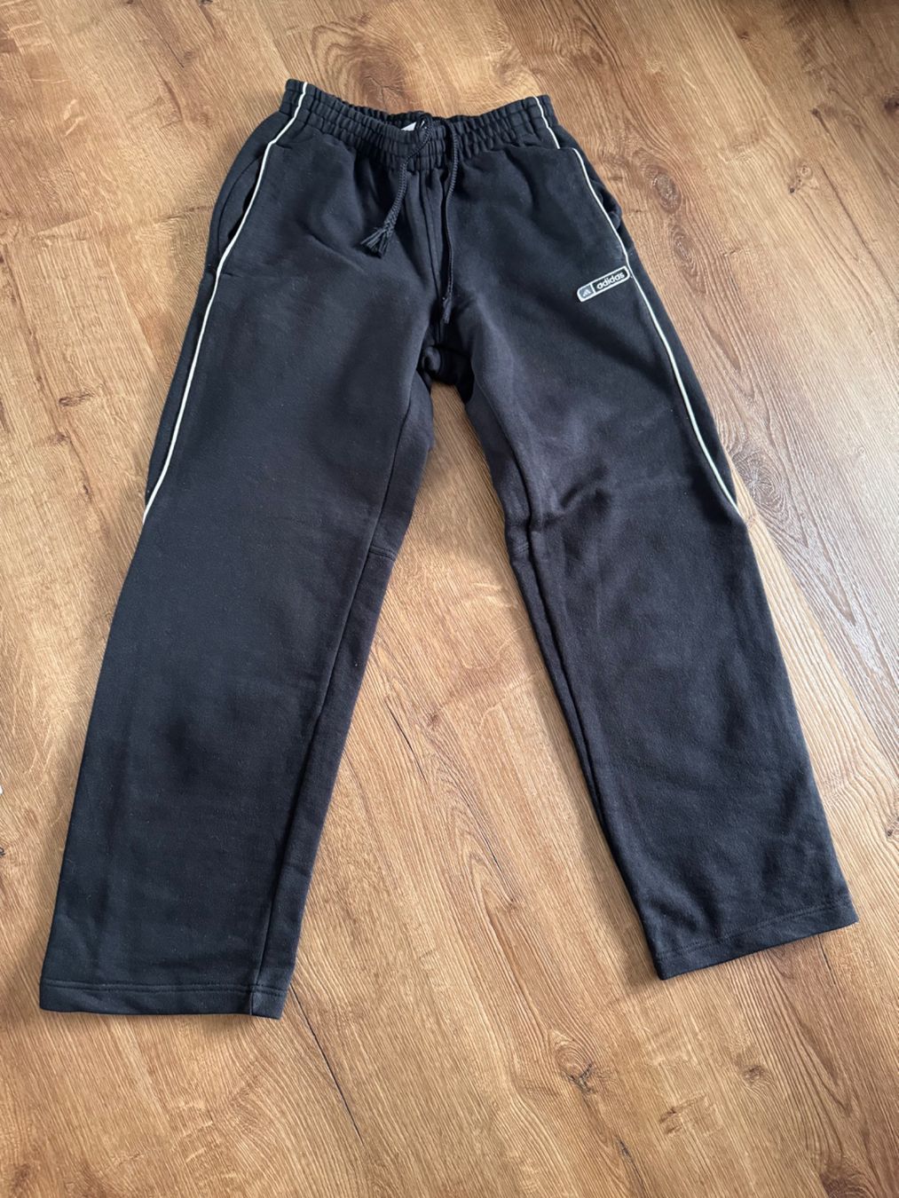Adidas Pantalons: Adidas Trainerhose – D'occasion à Frauenfeld par Jacqueline050 1