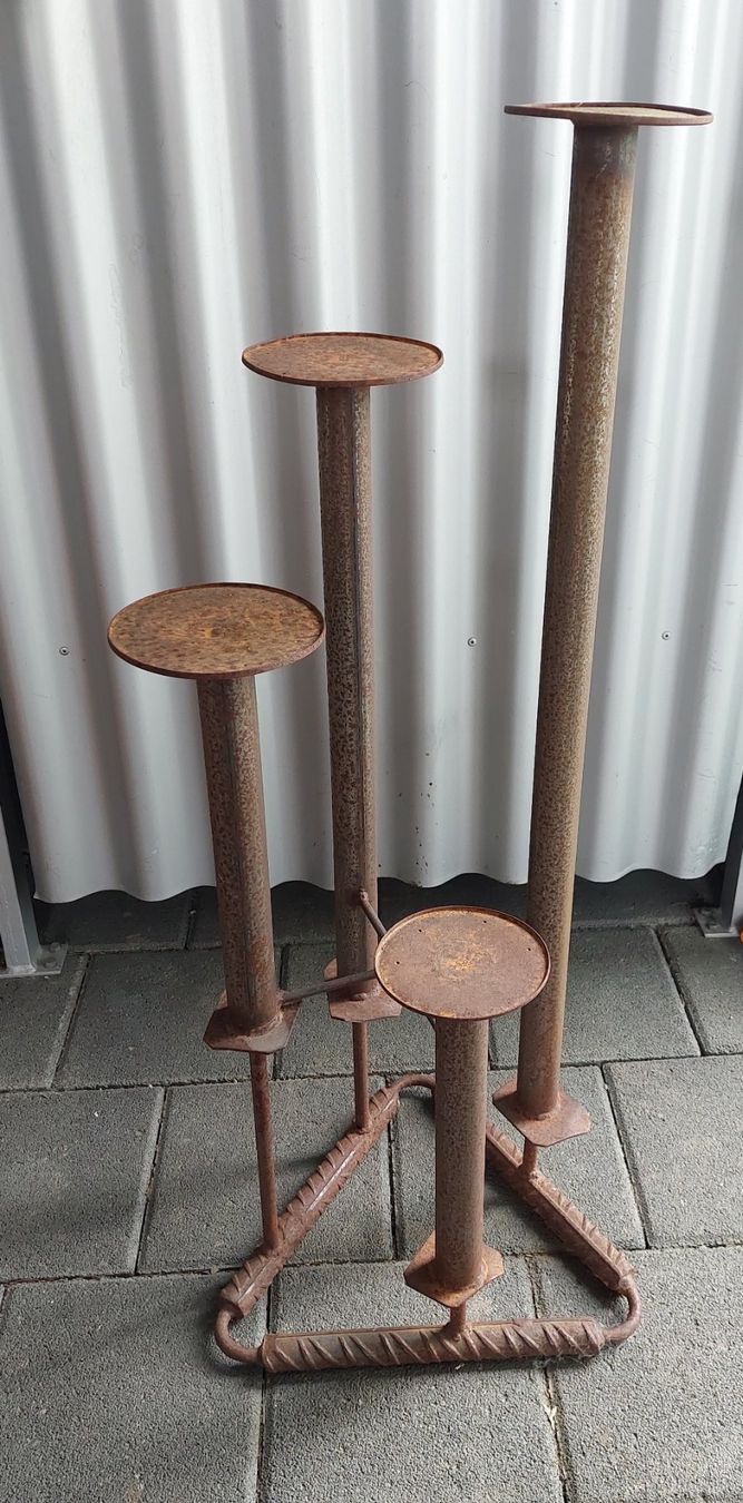 Altro in Decorazioni & Accessori: Unikat: grosser handgeschweisster Eisenständer – Usato da Subingen venduto da K7passt_immer 4