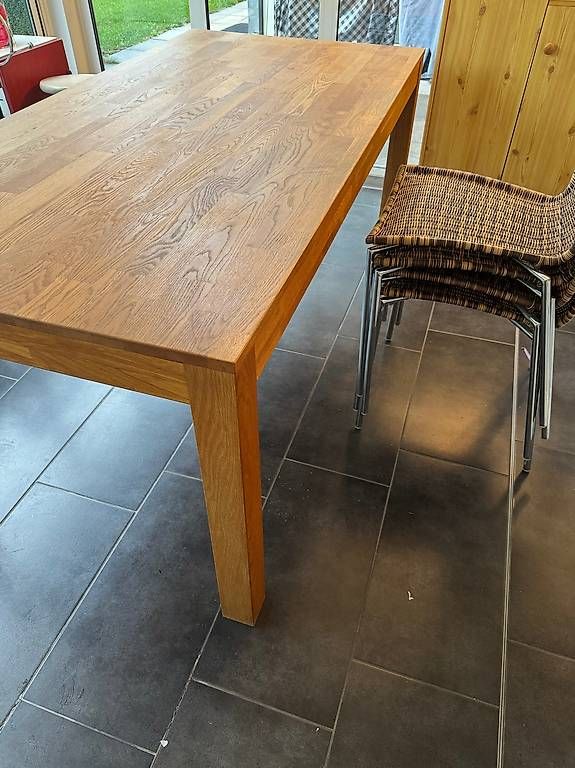 Tables: Tisch mit Stühlen  – D'occasion à Schleinikon par dodibeko