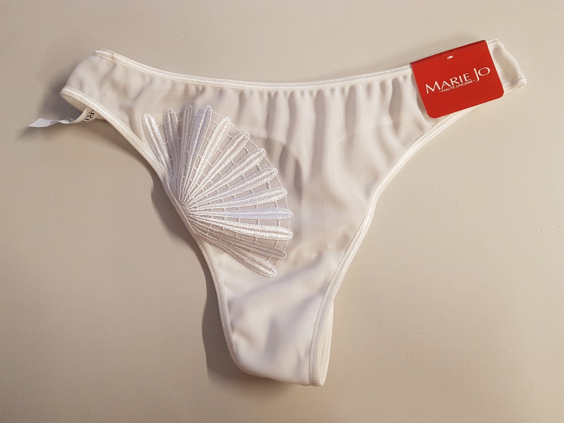 Marie Jo Autres dessous: String Marie Jo 38 – Neuf (Voir description) à Gams par inf_lj66