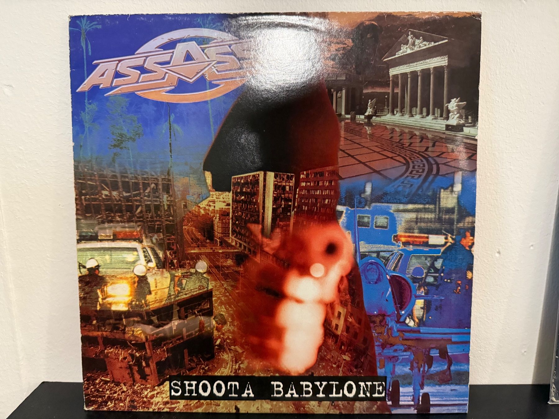 Dischi in vinile: Assassin - Shoota Babylone Lp / FR 1995 – Usato da Delémont venduto da cpop