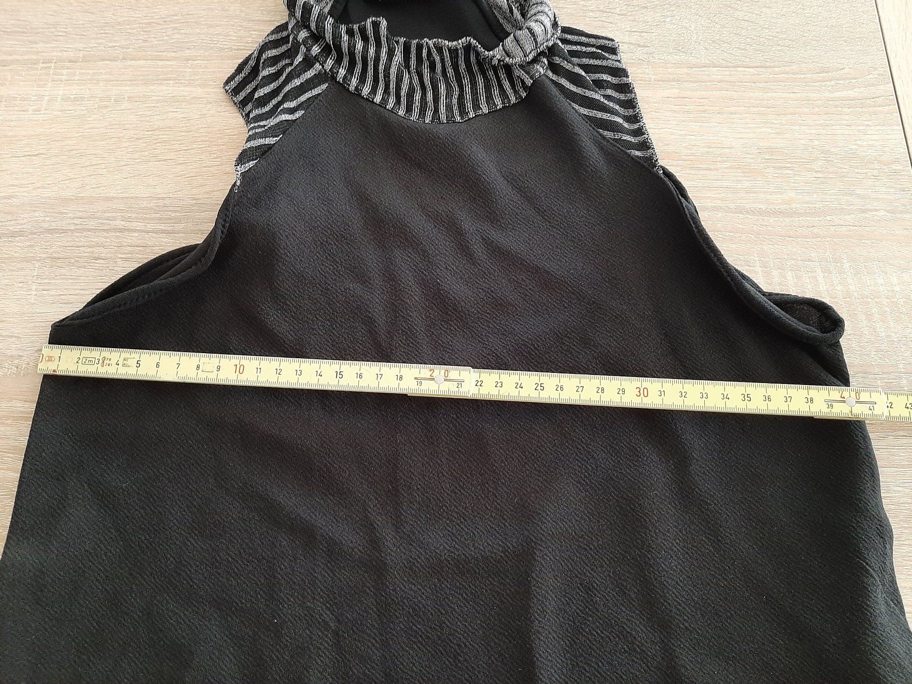 Zara Tops: elegantes Top schwarz mit Silber, Gr. S – Gebraucht aus Menziken von Rien1 2