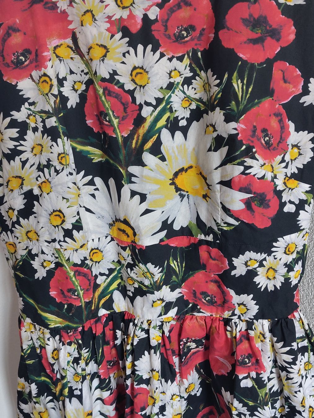 Dolce & Gabbana Vestiti: Dolce & Gabbana Kleid mit Blumen Gr. 34 – Usato da Arbon venduto da Franca1979 1