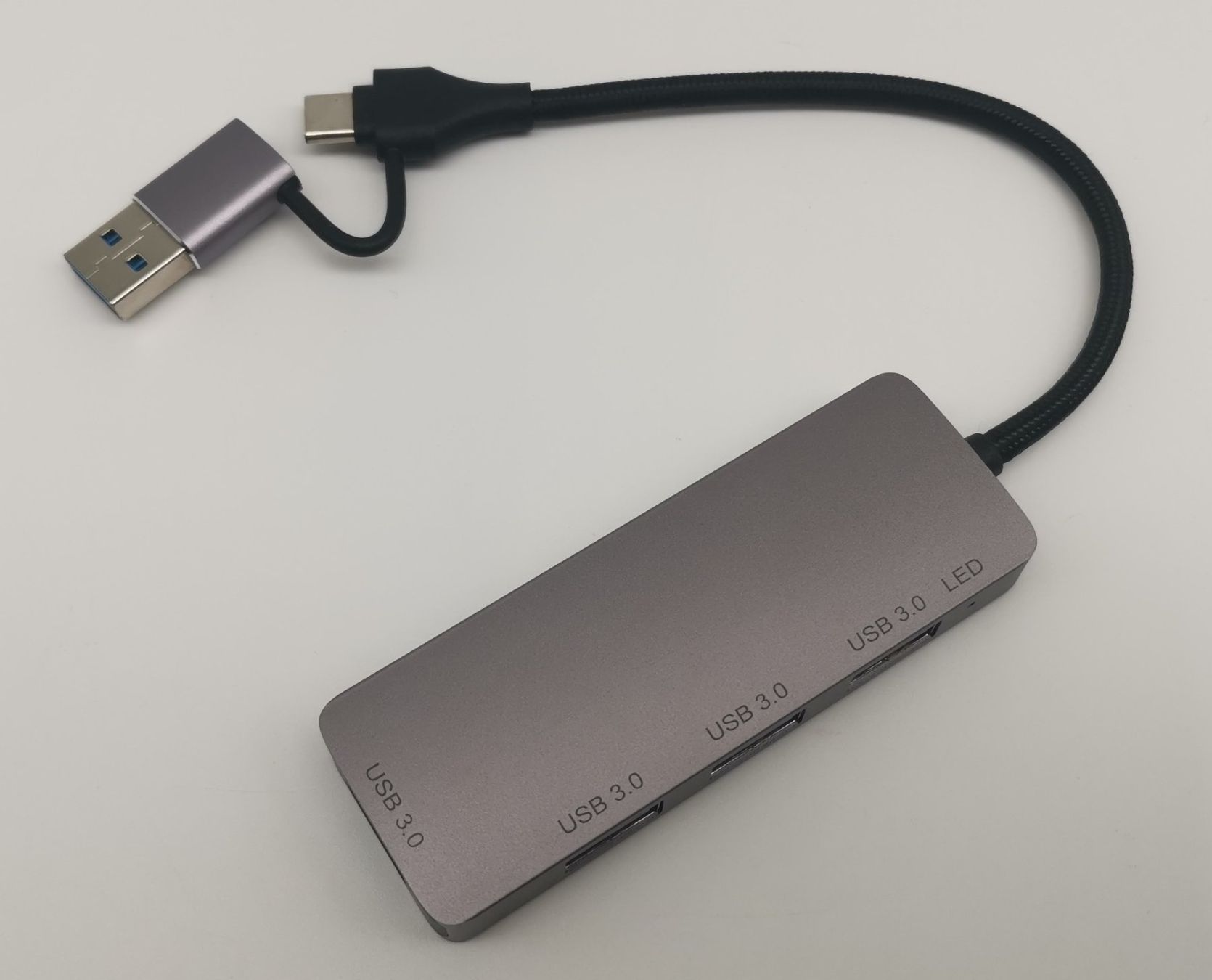 Hubs & Switches: USB-A & USB-C auf USB-3.0 / 4 Port Hub – Neu (gemäss Beschreibung) aus Niederglatt ZH von K1r7 7