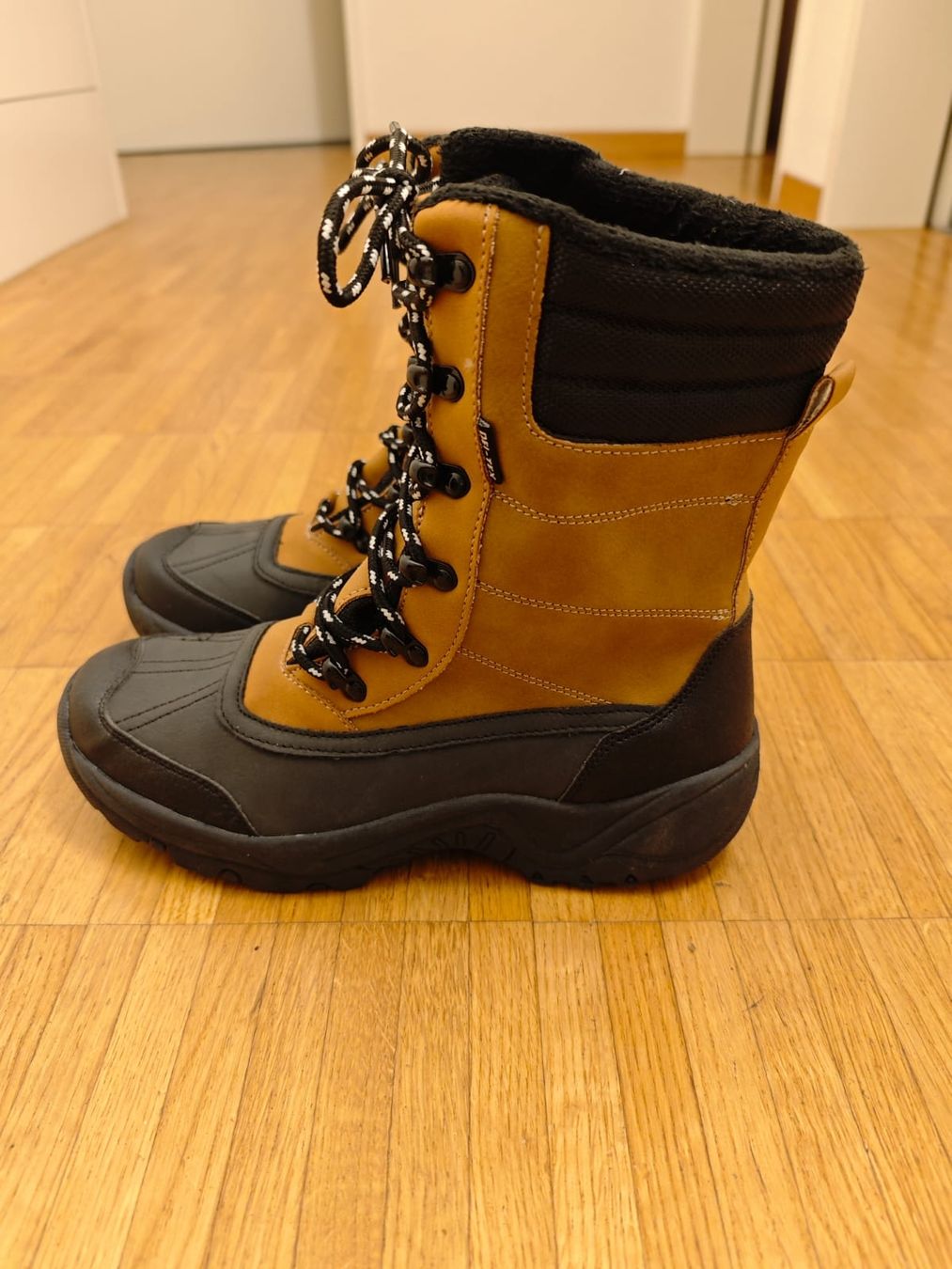 Scarpe da uomo: Winterstiefel von Cortina Gr. 40 – Usato da Fällanden venduto da natilein1 2