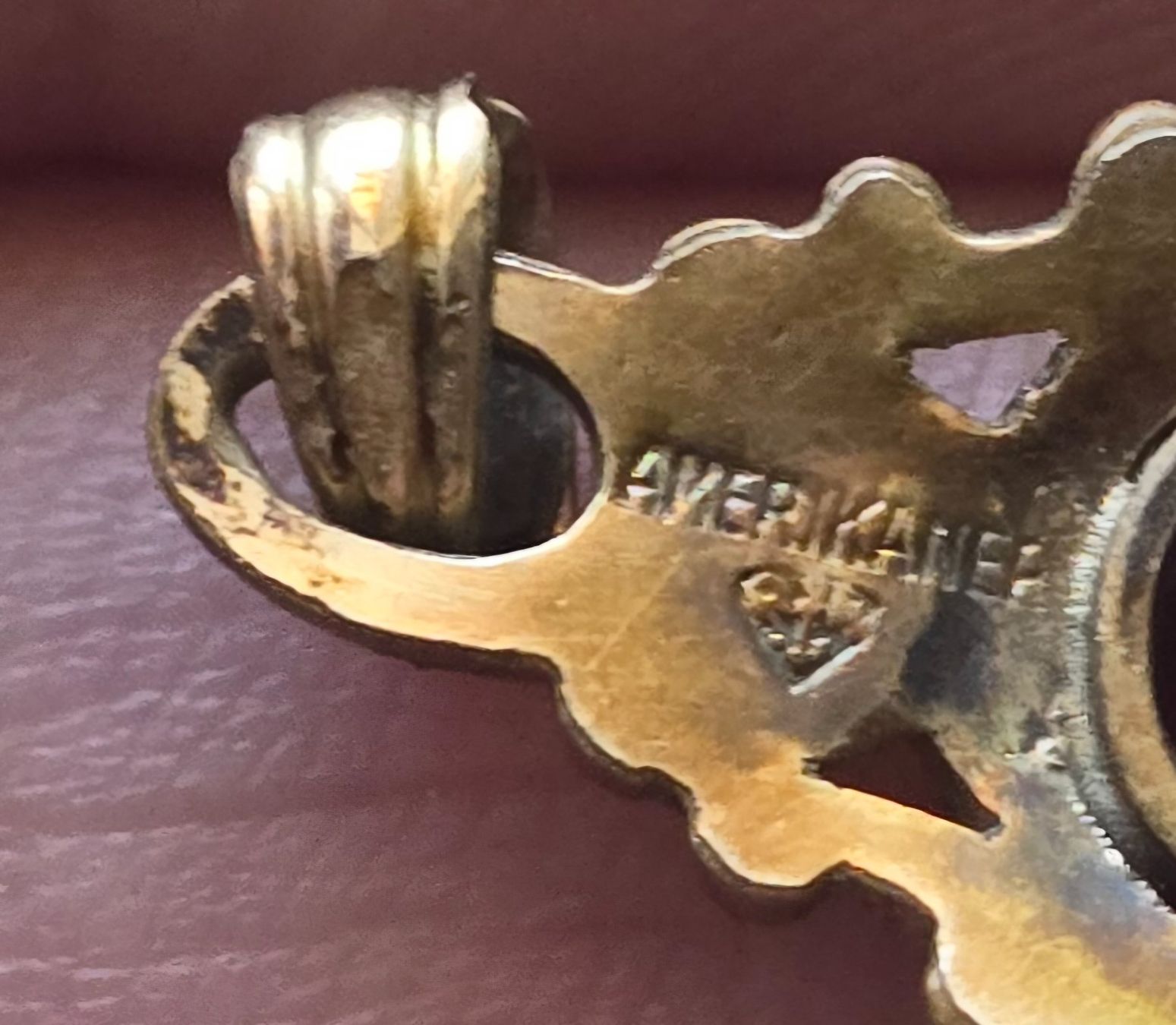 Ciondoli: Anhänger Rubin Optik Goldfarben antik – Usato da Duebendorf venduto da Dguguseli 2