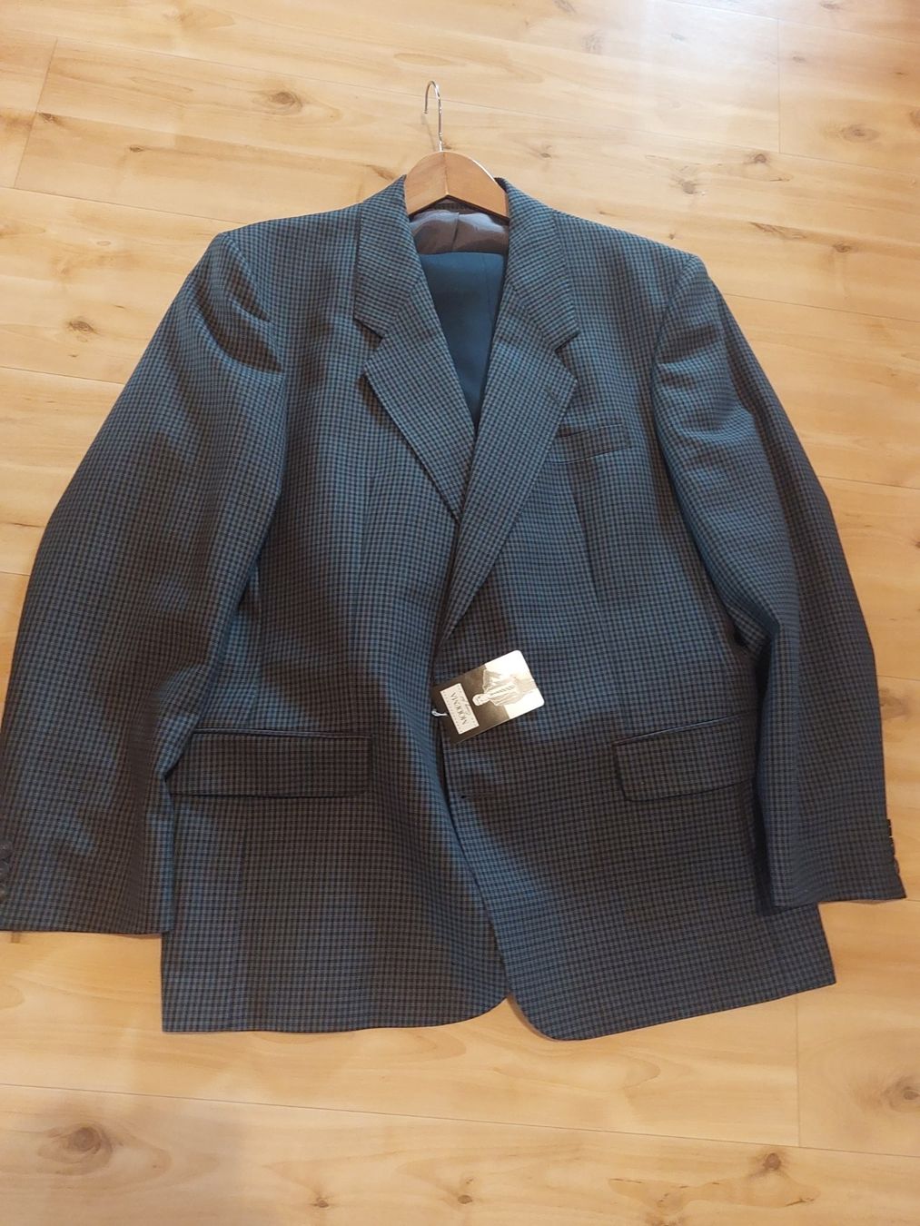 Costumi: Herrenkleid Gr 54 Hose 48 – Nuovo e nell'imballaggio originale da Landquart venduto da Cedes 1