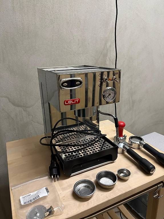 Machines à café & Machines à expresso: Lelit PL41TEM Anna  Espressomaschine – Défectueux à Mels par Zwiebelbrot 2