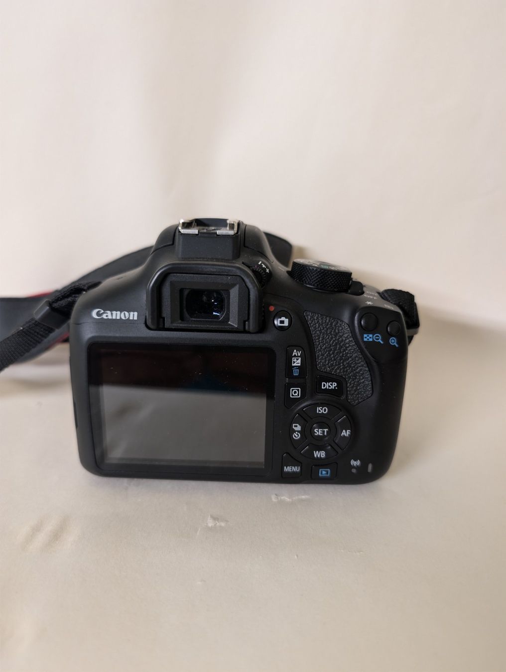 Canon Appareil photo: Canon 1300d – D'occasion à Grosswangen par Telepathy 1