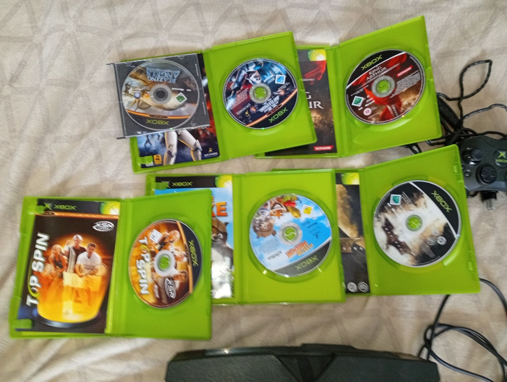 Microsoft Console: Xbox, 2 Kontroller, 6 Spiele – Usato da Ermatingen venduto da jry_5lly 1