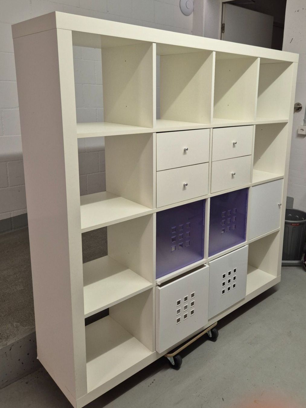 Ikea Regale: Regal IKEA Expedit  weiss 16 Fächer mit Einsätzen – Gebraucht aus Seon von Meridiano