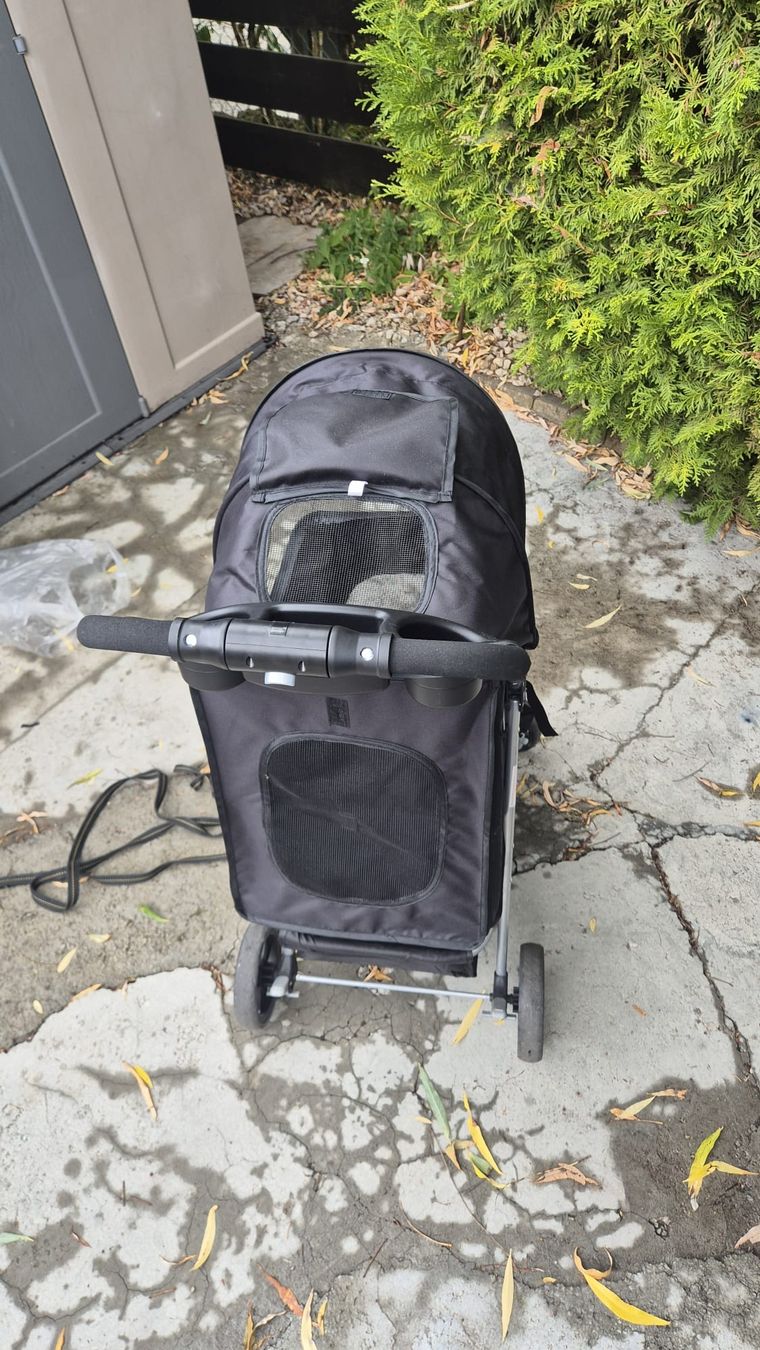 Carrozzine: Poussette pour chien  – Nuovo (secondo la descrizione) da  venduto da  2