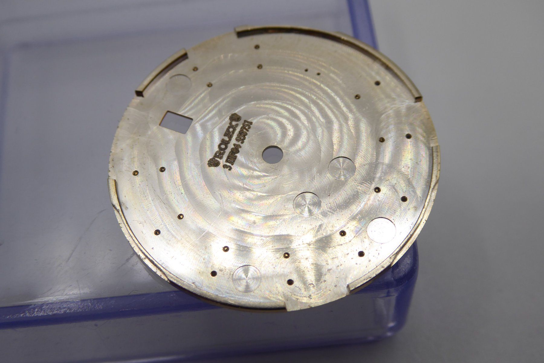Rolex Orologi: Rolex Datejust 41mm sundust stick dial 126331 – Nuovo (secondo la descrizione) da Geneve venduto da adr_xk6n 6