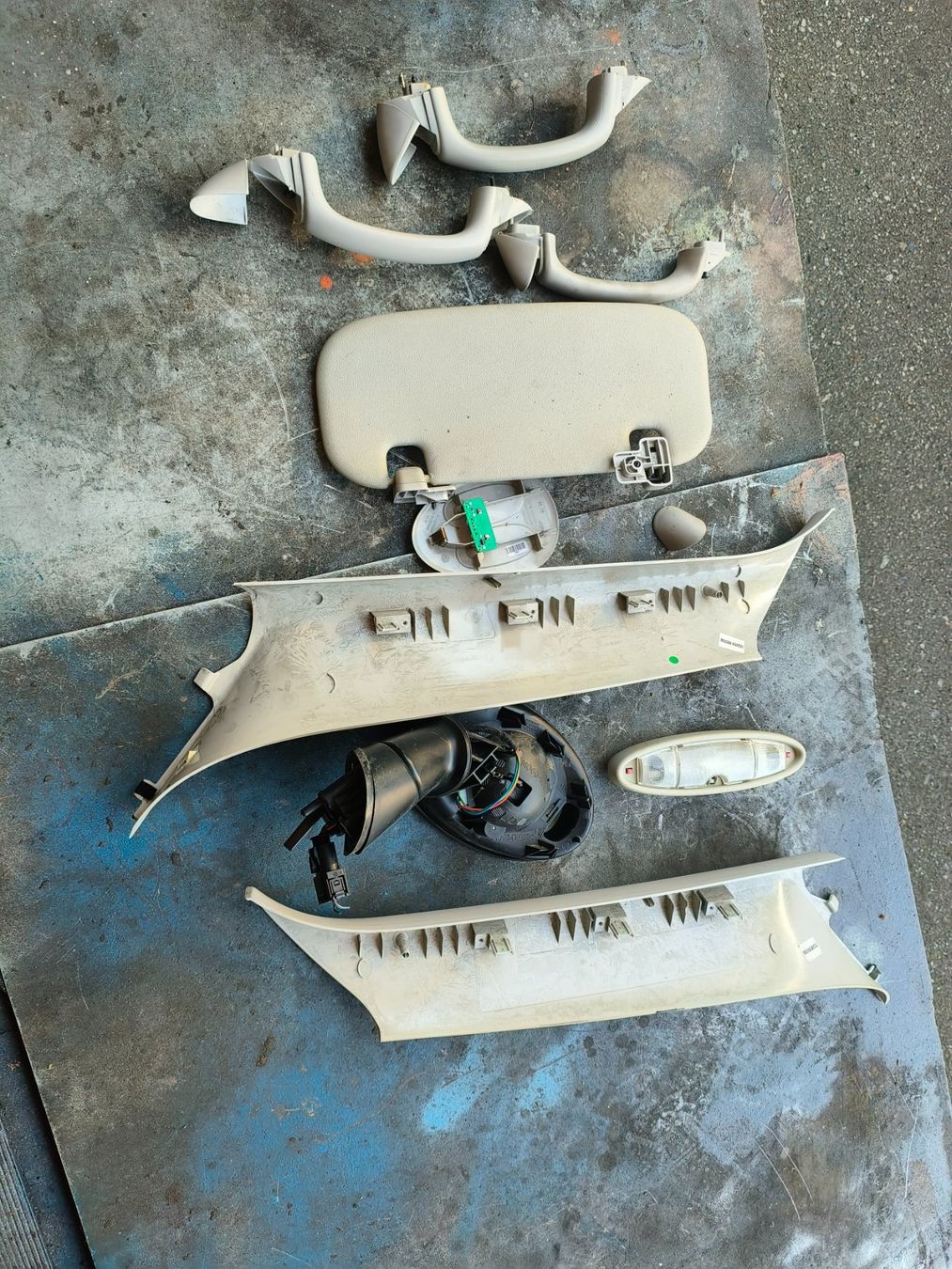 Mini Tutti pezzi di ricambio auto: Mini Cooperteile – Usato da Fulenbach venduto da Elektronik 1