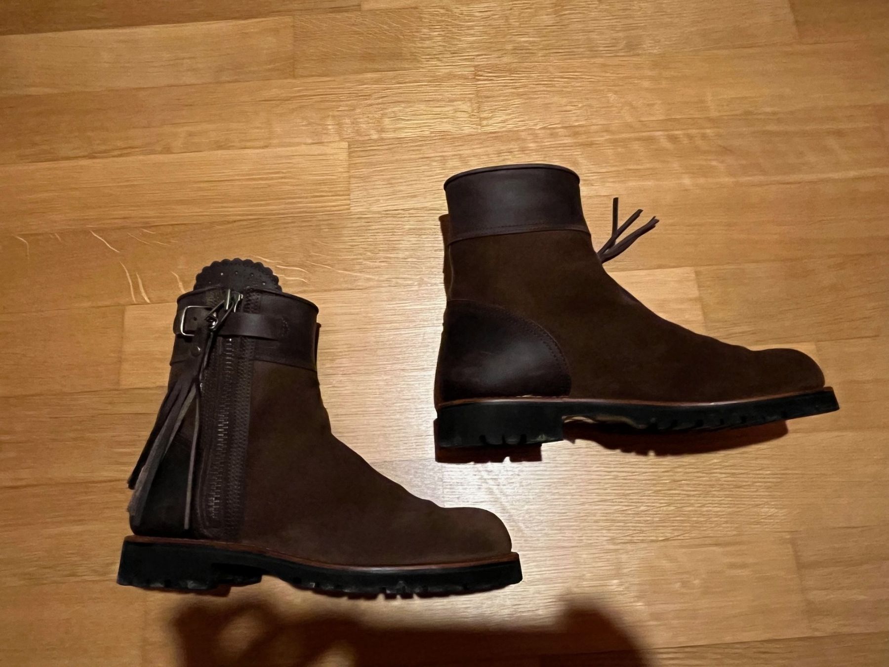 Scarpe da donna: PENELOPE CHILVERS Inclement Tassle Stiefeletten – Usato da Luzern venduto da Aleoschli 2