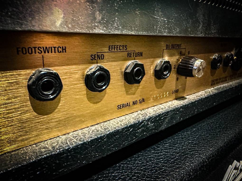 Marshall Amplificatori: Marshall JCM800 2205 50w – Usato da Montreux venduto da Alligator-AMPS 4