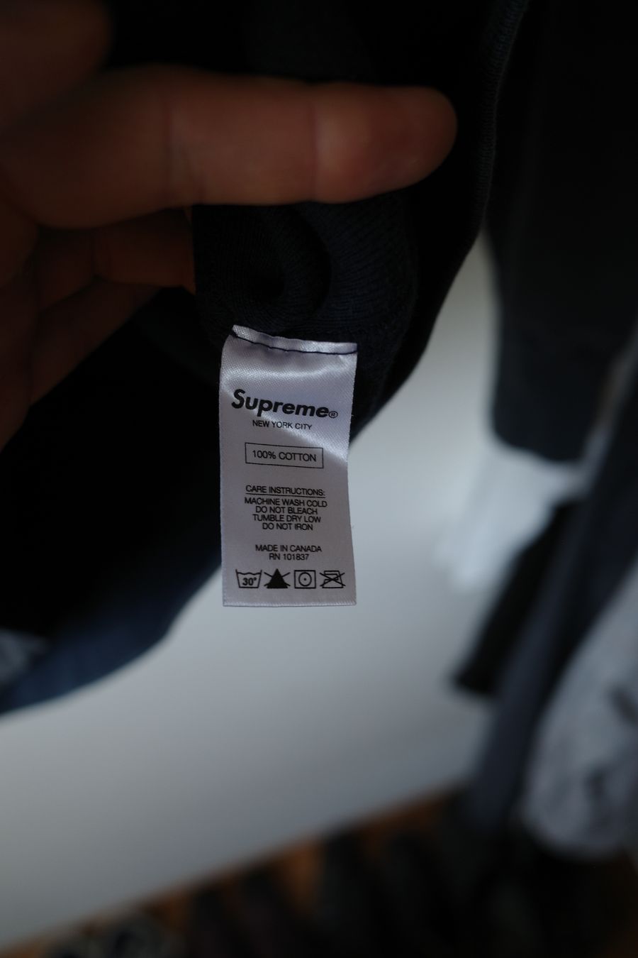 Maglioni & Felpe: Supreme sweater/crewneck – Usato da Zürich venduto da vic_p72l 1