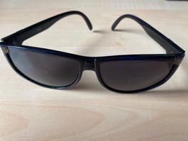 Sonnenbrille