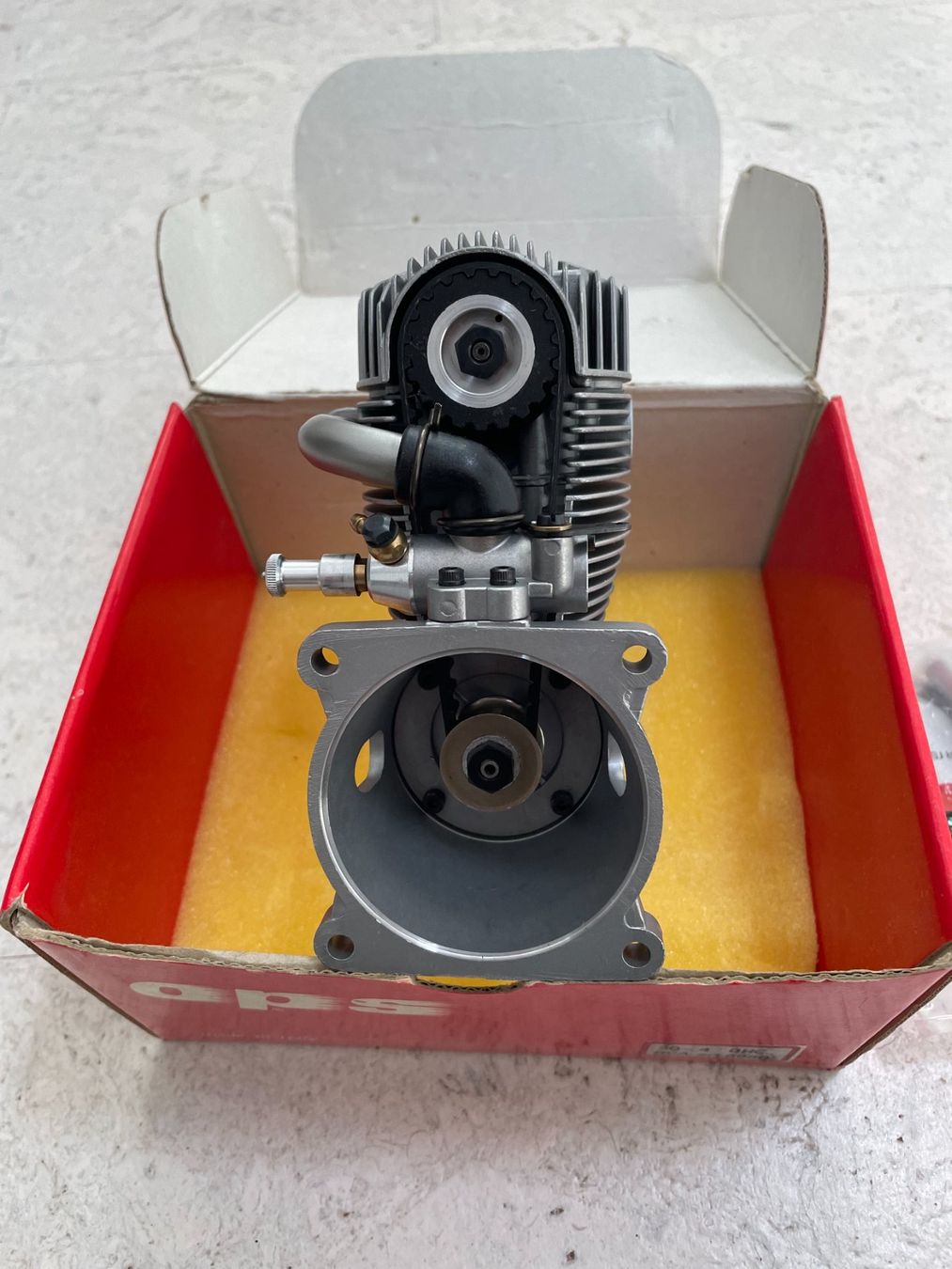 Motoren: Einzigartige Viertakter – OPS 20-40 OHC – Neu und originalverpackt aus Sumiswald von Noudi1 1