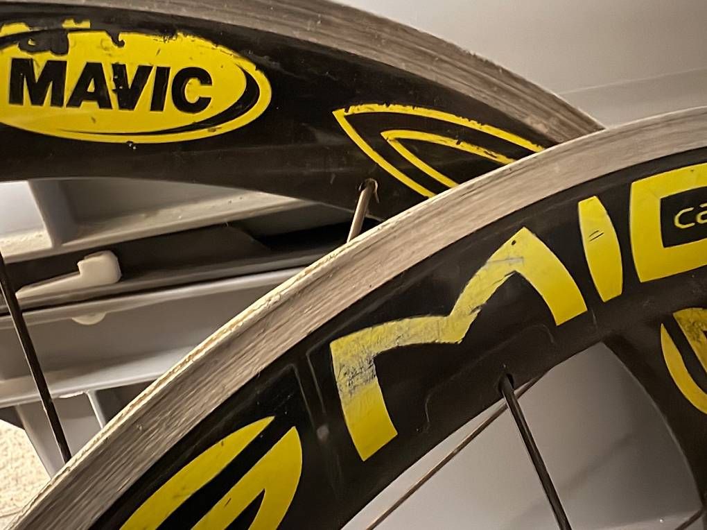 Ersatzteile: Mavic Cosmic Shimano Bodie – Gebraucht aus Steinmaur von Gwoelb-Weine 1
