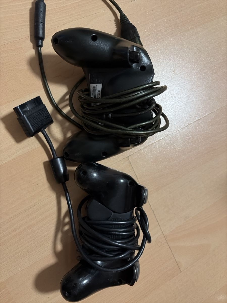 Microsoft Controller: Controllers 2 pieces, xbox ps2 ab 1fr – Gebraucht aus forel (lavaux) von YGVares 1