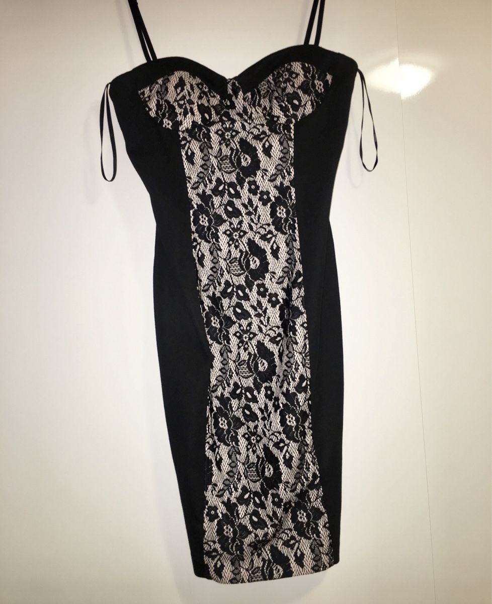 Vestiti: Schwarzes Spitzenkleid mit Pushup & Reissverschluss – Nuovo e nell'imballaggio originale da Zug venduto da Leerminschrank