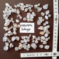 Handvoll Quarz-Diamäntli aus den Kalkalpen, SZ