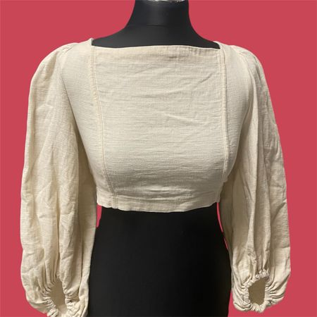Zara Crp-Bluse Gr. S Beige Sommerlich mit Schnürung
