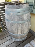 Holzfass mit Deckel