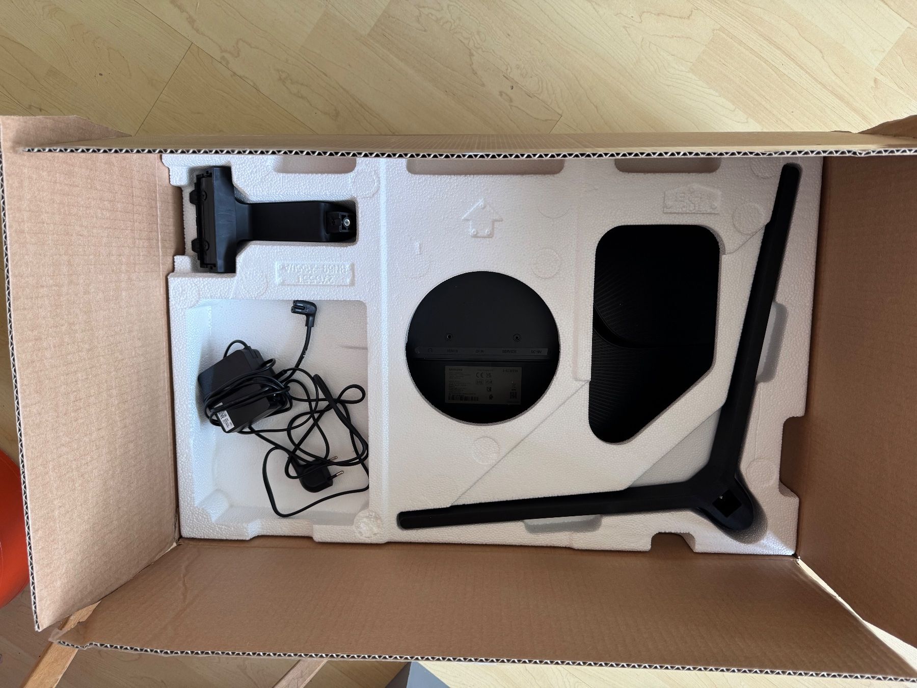 Samsung Monitore: Samsung Odyssey G5 27'' – Neu (gemäss Beschreibung) aus Madetswil von Sauber31 1