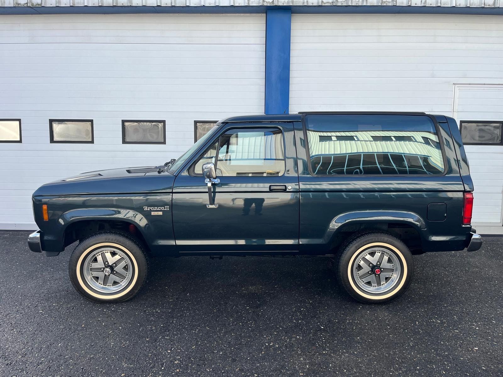 Ford Automobili: FORD Bronco 2.9 XLT 2.9 – Usato da Unterkulm venduto da pas_yv6m 3