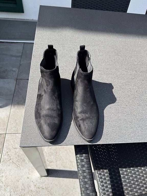 Chaussures femmes: Schuhe – D'occasion à Niederglatt ZH par Mary102 1