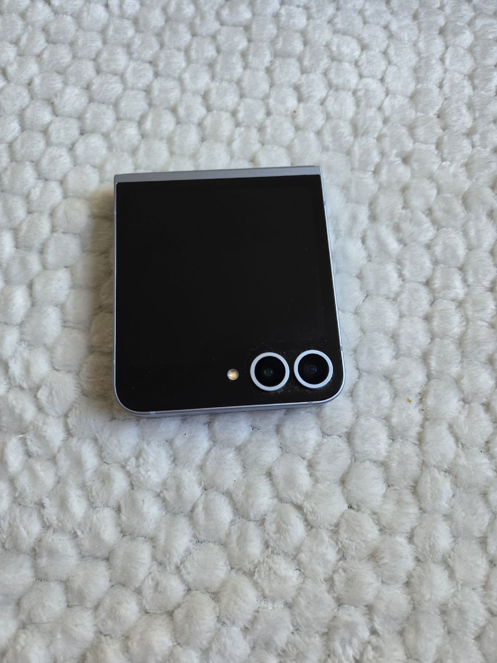 Samsung Portables: Samsung galaxy flip 6 – Neuf (Voir description) à Kriens par jan_s5cq